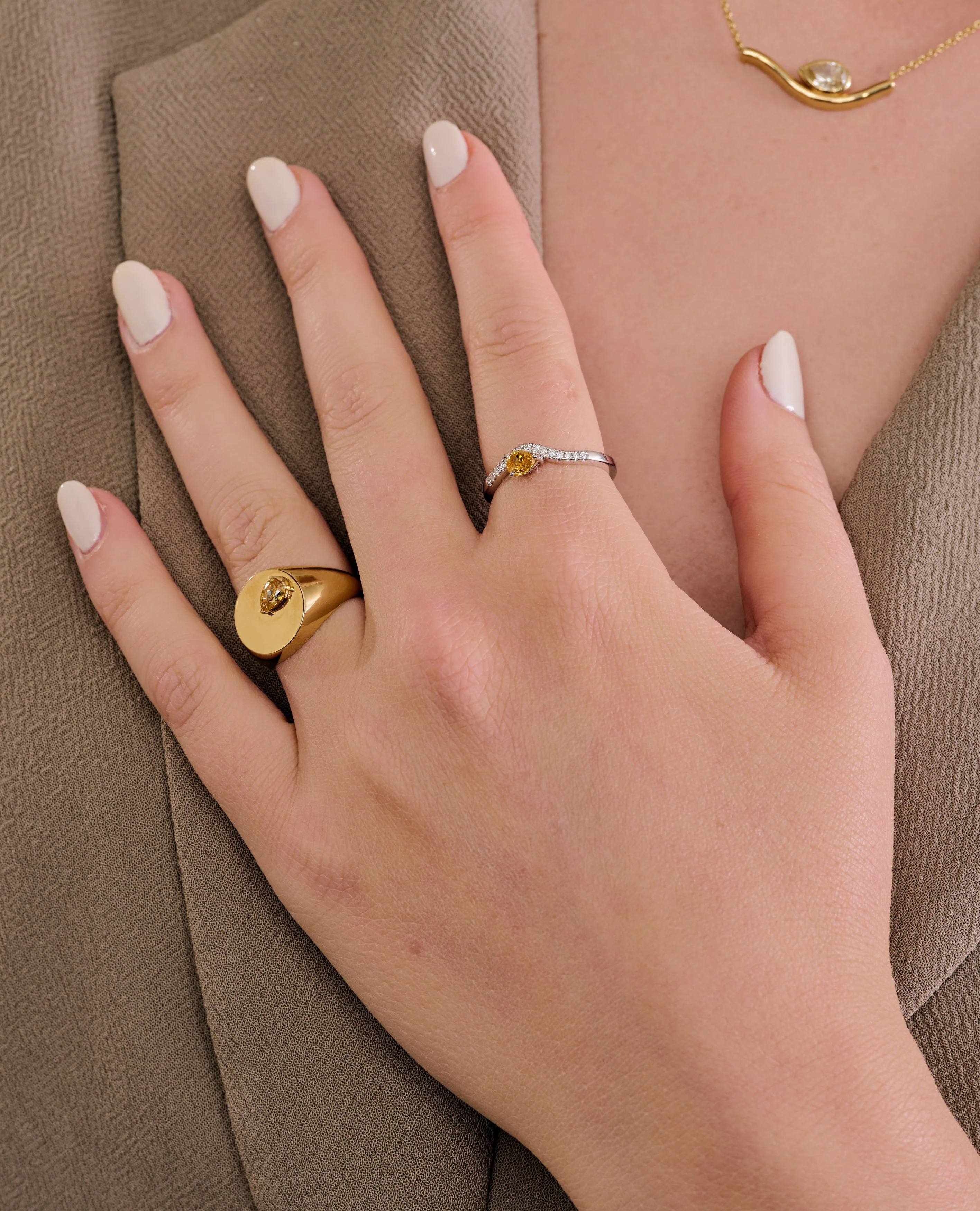 Crescent Orange Diamond Ring - Image 4