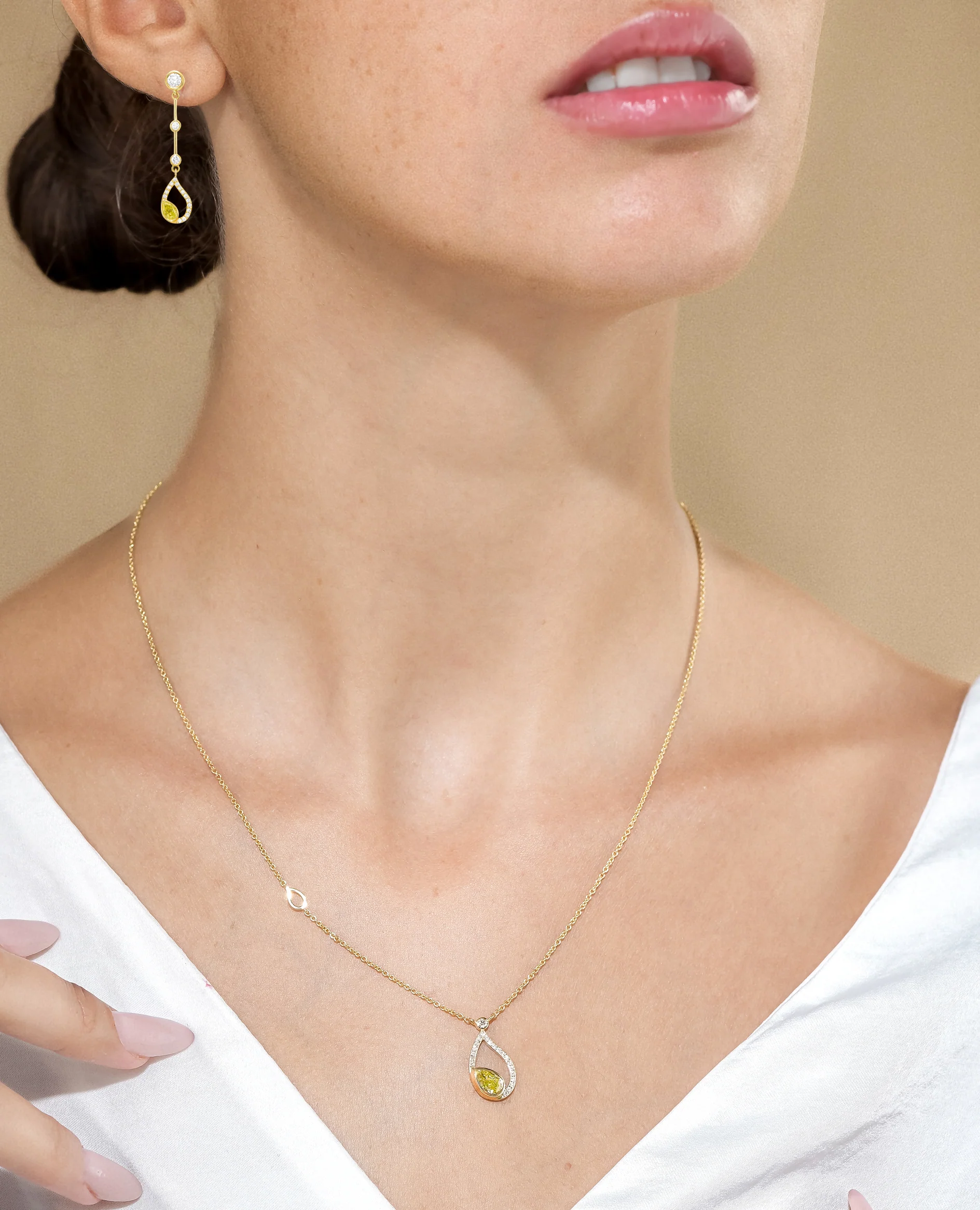White Diamond Flair Drop Necklace - Image 6